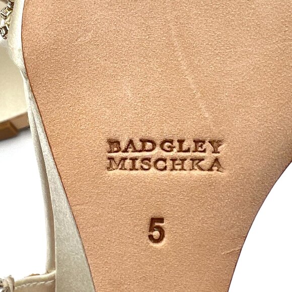 Badgley Mischka Size 5 Ivory White Satin Jeweled Wedges‎ Dress Sandals Shoes - Picture 13 of 13